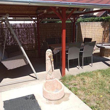 Gyoengyvirag Apartmanhaz Hajdúszoboszló Zewnętrze zdjęcie