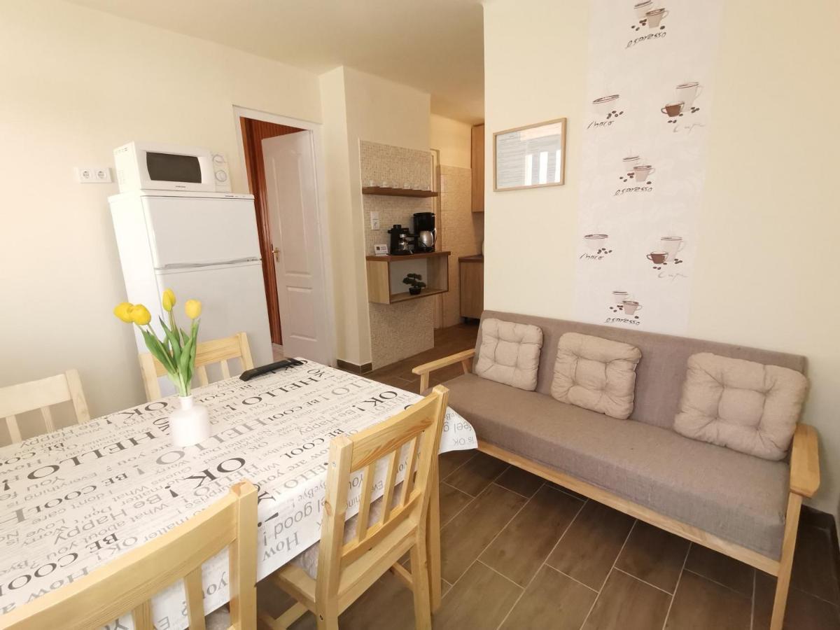 Gyoengyvirag Apartmanhaz Hajdúszoboszló Zewnętrze zdjęcie