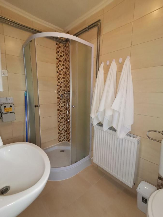 Gyoengyvirag Apartmanhaz Hajdúszoboszló Zewnętrze zdjęcie