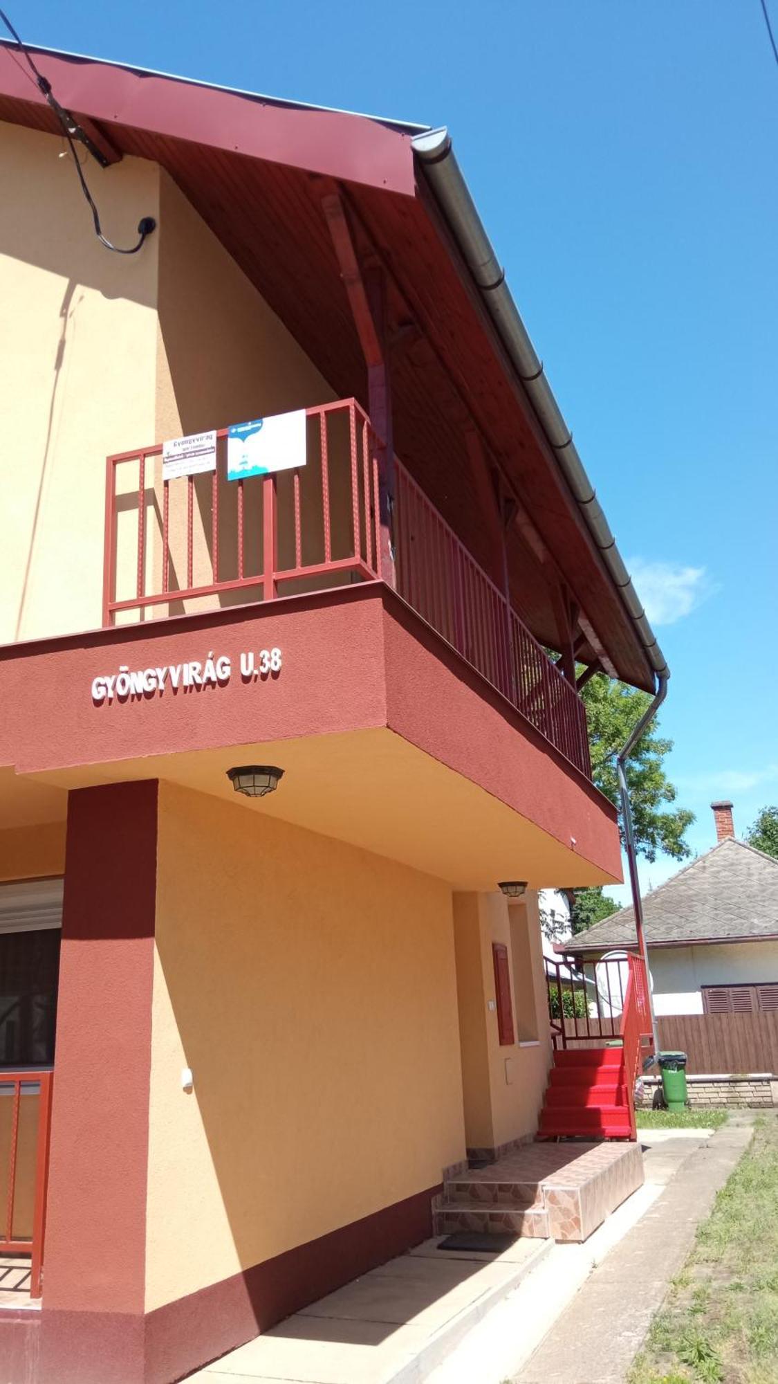 Gyoengyvirag Apartmanhaz Hajdúszoboszló Zewnętrze zdjęcie